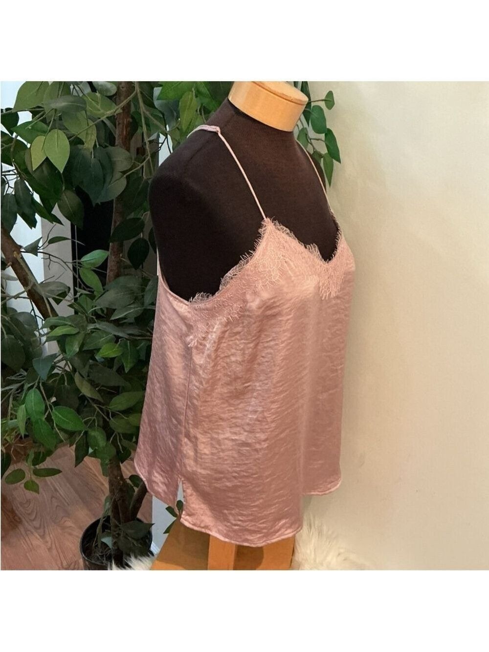 Women's Nine West Pink Lace Trim Camisole L with adjustable straps NWT - Picture 3 of 14